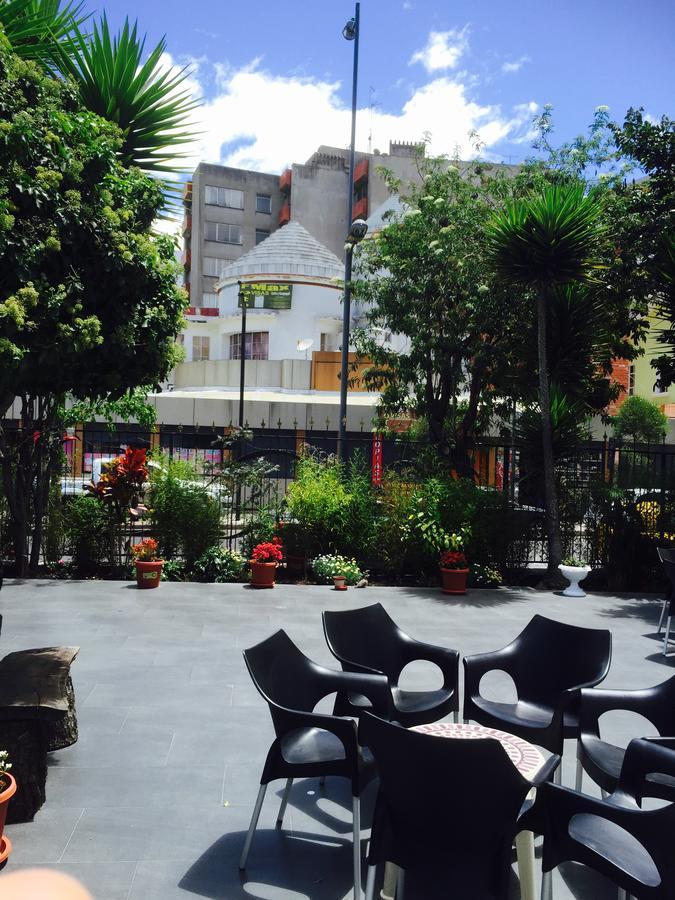 קיטו La Coupole Hotel מראה חיצוני תמונה