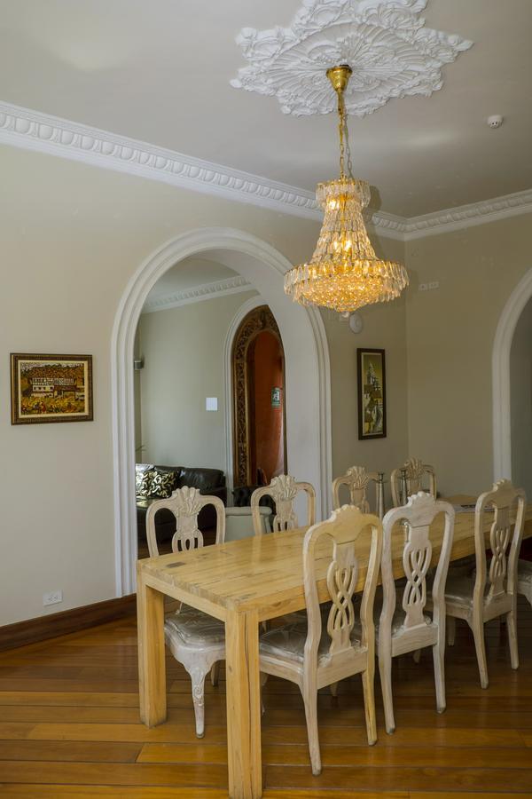 קיטו La Coupole Hotel מראה חיצוני תמונה